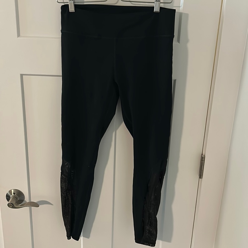 Fabletics capri leggings with beautiful floral detail